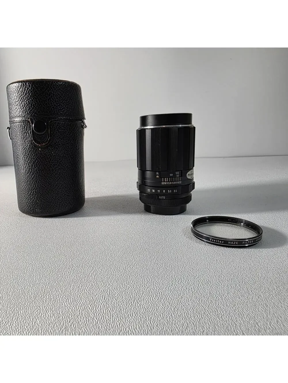 Asahi Pentax Super Takumar 135mm f/3.5 M42 Lens w/ Case & Cap